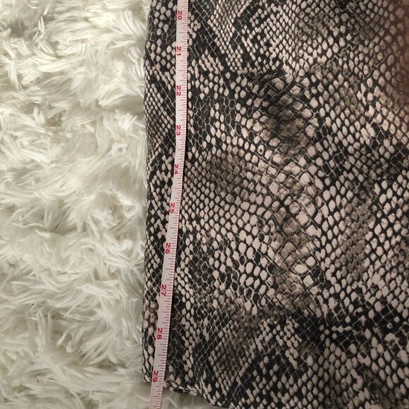 Aritzia Babaton Sadiki Pant - Picture 10 of 12